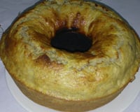 Bolo de banana com canela e castanhas