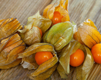 Fruta pouco conhecida tem 50 vezes mais vitamina C que o limão e a geleia fica pronta em 30 minutos