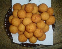 Bolinha de queijo fácil