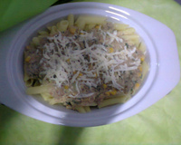 Penne com molho de atum