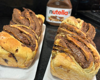 Babka ou pão doce recheado de goiabada