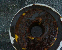 Bolo de cenoura com calda de chocolate de microondas