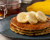 Panqueca de banana é a opção perfeita para começar o dia com o pé direito