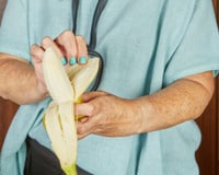 Você joga fora esse tesouro, e aqui está por que você deveria parar e começar a usar nas tarefas domésticas!