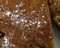 Bolo de maçã com canela e passas