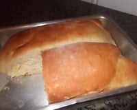 Pão recheado com presunto e queijo