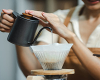 Por que o café das cafeterias é mais gostoso do que em casa: o erro que todos nós cometemos