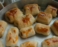 Pão recheado com presunto e queijo
