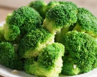 Pare de cozinhar o brócolis com água fria: o segredo dos cozinheiros para a verdura não desmanchar e ficar bem verdinha