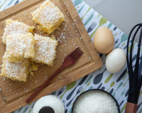 Bolo de fubá com coco