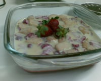 Sobremesa com gelatina de morango