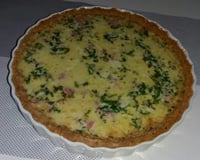 Quiche de queijo e presunto com massa de bolacha água e sal