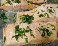 Salmão de micro-ondas de 6 minutos (fácil e prático)