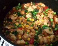 Peito de frango refogado com molho de tomate natural