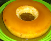 Pudim de leite condensado com coco