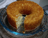 Bolo de coco rápido de liquidificador