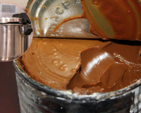 Dá para fazer doce de leite com uma lata de 1 kg de leite condensado na panela de pressão?