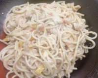 Macarrão com sardinha e creme de leite