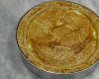 Torta de carne seca com banana da terra