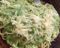 Macarrão ao molho de espinafre