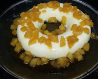 Manjar de coco com calda de abacaxi