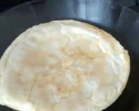 Pão de queijo de frigideira de tapioca
