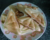 Pão de queijo de sanduicheira