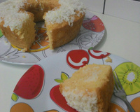 Bolo de Liquidificador com Calda de Coco