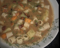 Sopa de feijão com macarrão