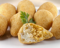 Coxinha de frango com brie: como fazer essa receita irresistível