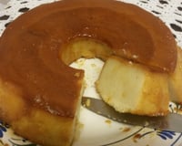 Pudim de pão com leite condensado e coco