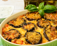 Berinjelas gratinadas com crosta crocante irresistível: a receita de um acompanhamento simples, fácil e apetitoso