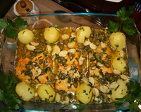 Salmão com molho de manteiga e alcaparras