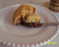 Bolo de fubá com creme de chocolate By Paula