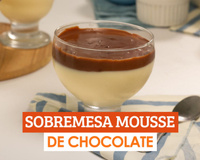 Sobremesa mousse com chocolate 
