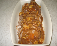 Lagarto recheado ao molho madeira com champignon