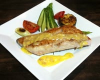 Filé de robalo ao molho de pinhão - por chef Luiz Barbosa