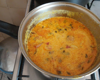 Caldo de mexilhão incrementado à baiana