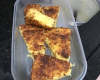 Bolo de madioca com leite condensado