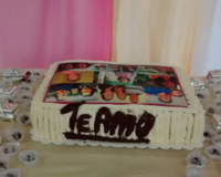 Bolo de aniversário de pêssego