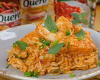 Arroz picante de camarão