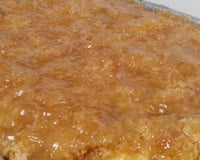 Cuca de Coco com Calda de Baunilha