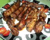 Costelinha de porco ao molho shoyu e mel