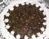 Bolo de chocolate com recheio de maracujá