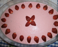 Maria-mole com creme de morango