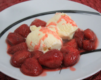 Morangos flambados com sorvete