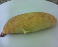 Pão semi folhado de presunto