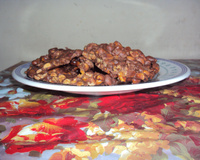 Pé de moleque com chocolate e leite condensao