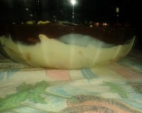 Pavê de chocolate com barra de chocolate