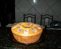 Bolo de fubá com goiabada